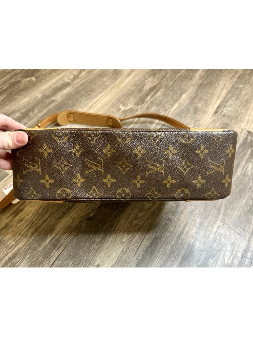 Louis Vuitton Monogram Canvas Shoulder Bag in Brown and Tan Vachetta - Picture 3 of 8